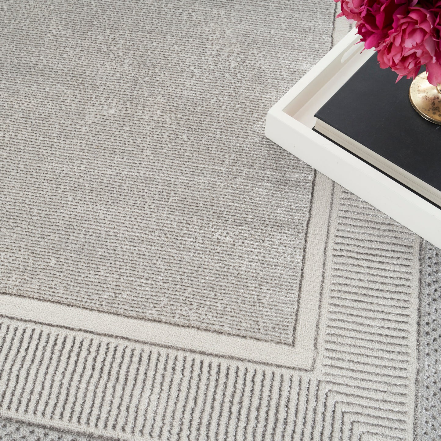 aRmanica GLITZ SILVER RUG by NOURISON