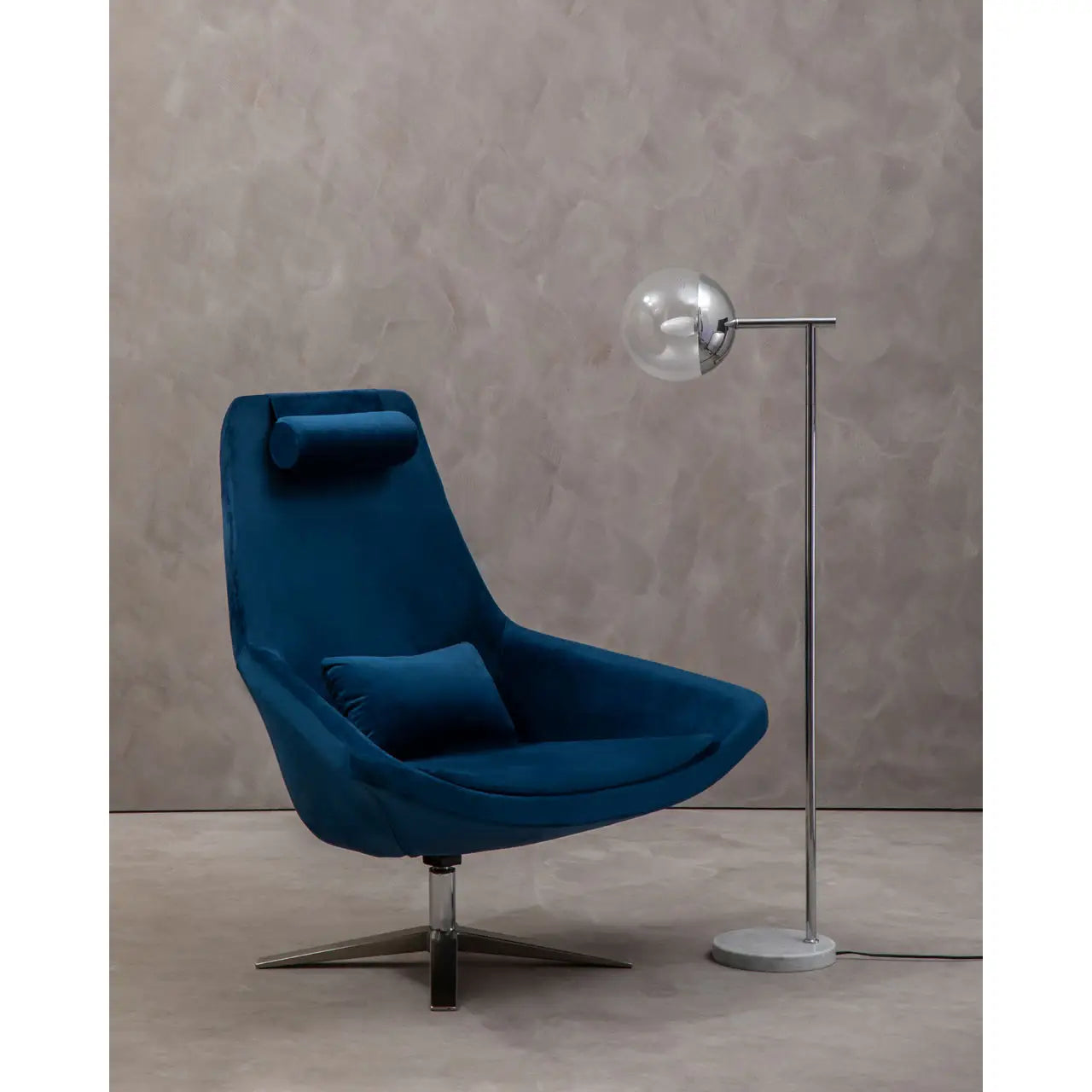 aRmanica KAIRO NAVY VELVET ARMCHAIR