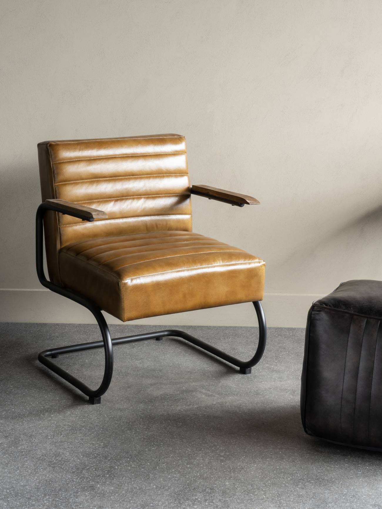 aRmanica Occasional Leather Chair is Cognac