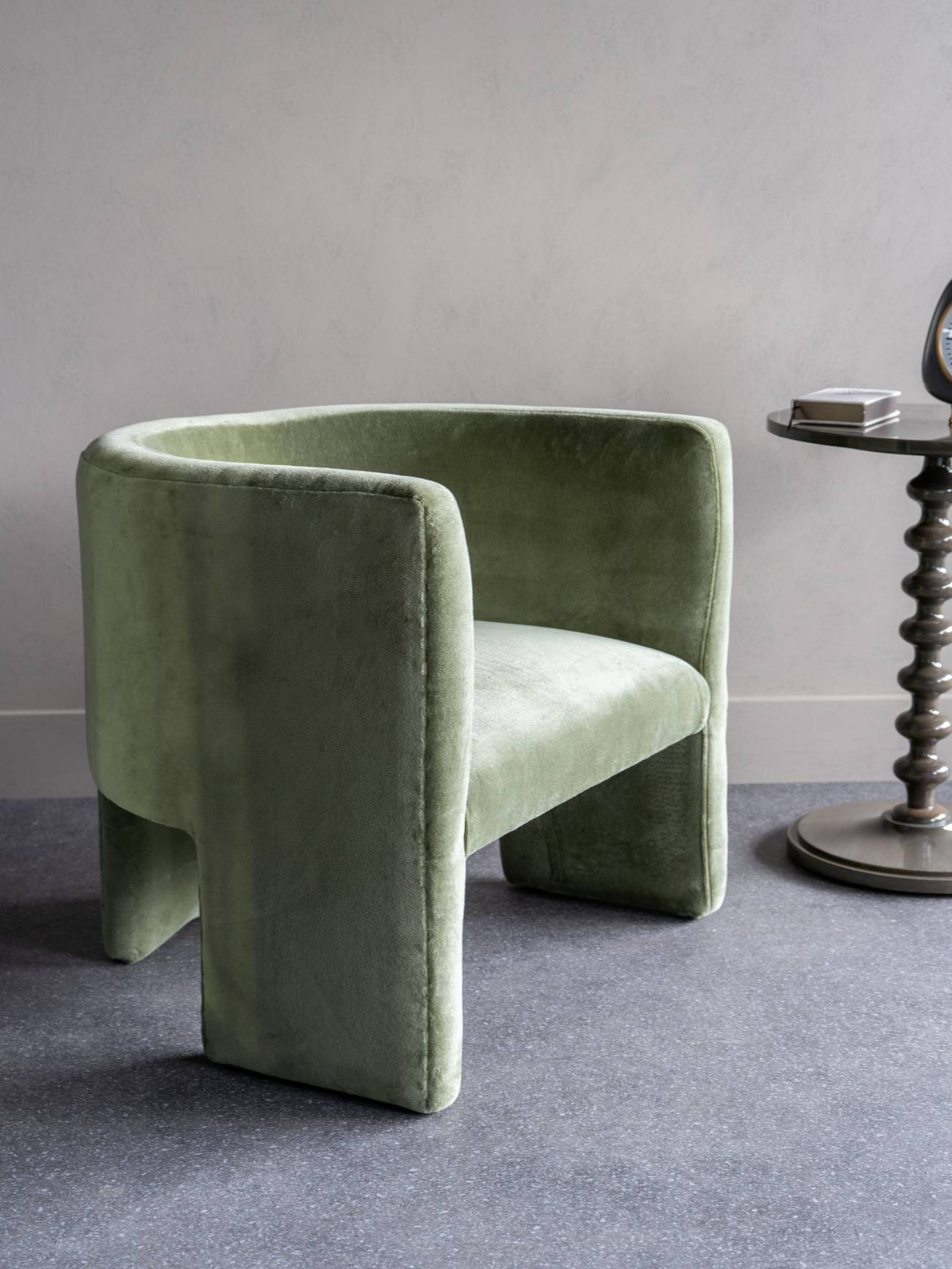 aRmanica Green Velvet Tri-Leg Chair